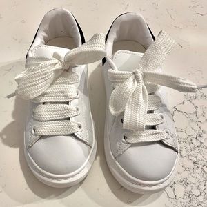 Alexander McQueen Kids Oversized Lace-Up Leather Sneakers. Brand new.